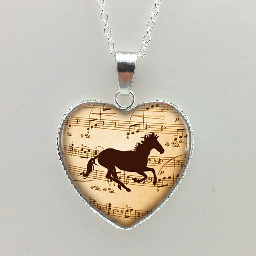 2015 New Glass Necklaces Pendants Music Horse Heart Pendant Horse Jewelry Horse Necklace Glass Heart Necklace HZ3