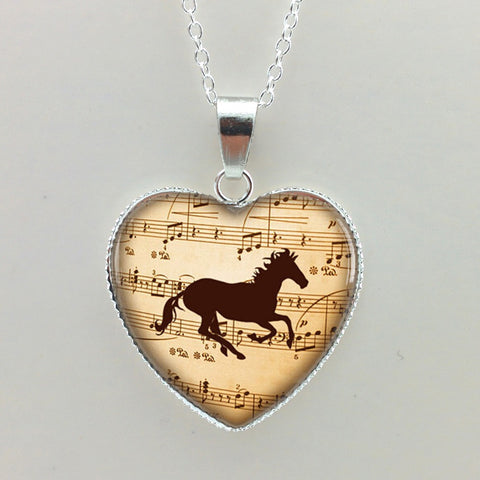 2015 New Glass Necklaces Pendants Music Horse Heart Pendant Horse Jewelry Horse Necklace Glass Heart Necklace HZ3